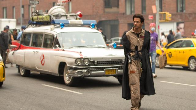 Ku Ecto-1 đang có một vụ nổ ở New York: những bức ảnh đầu tiên của Ghostbusters: Afterlife 2